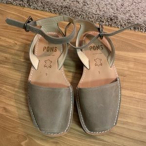 Avarcus PONS leather platform sandals